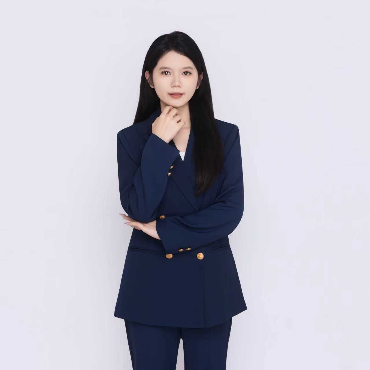 宏敏莹